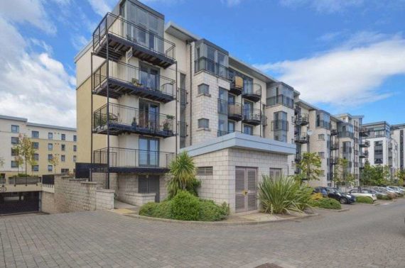 2 Bedroom Flat